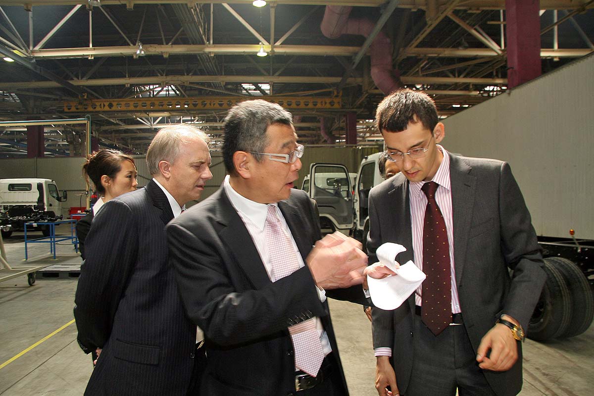 Японская делегация РОБОТО посетила УАЗ