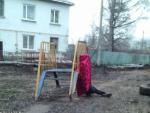 На детской площадке в Уфе обнаружили тело самоубийцы